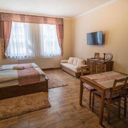 Toscana Apartman ยูลา ภายนอก รูปภาพ