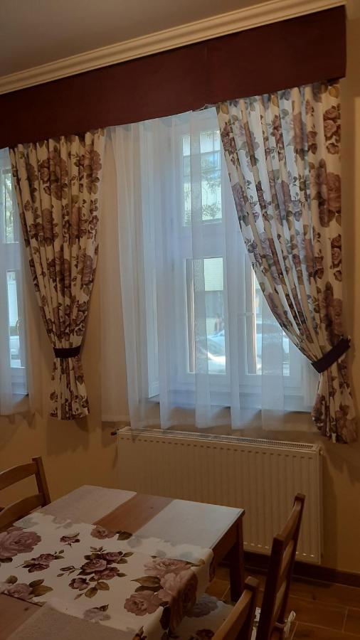 Toscana Apartman ยูลา ภายนอก รูปภาพ