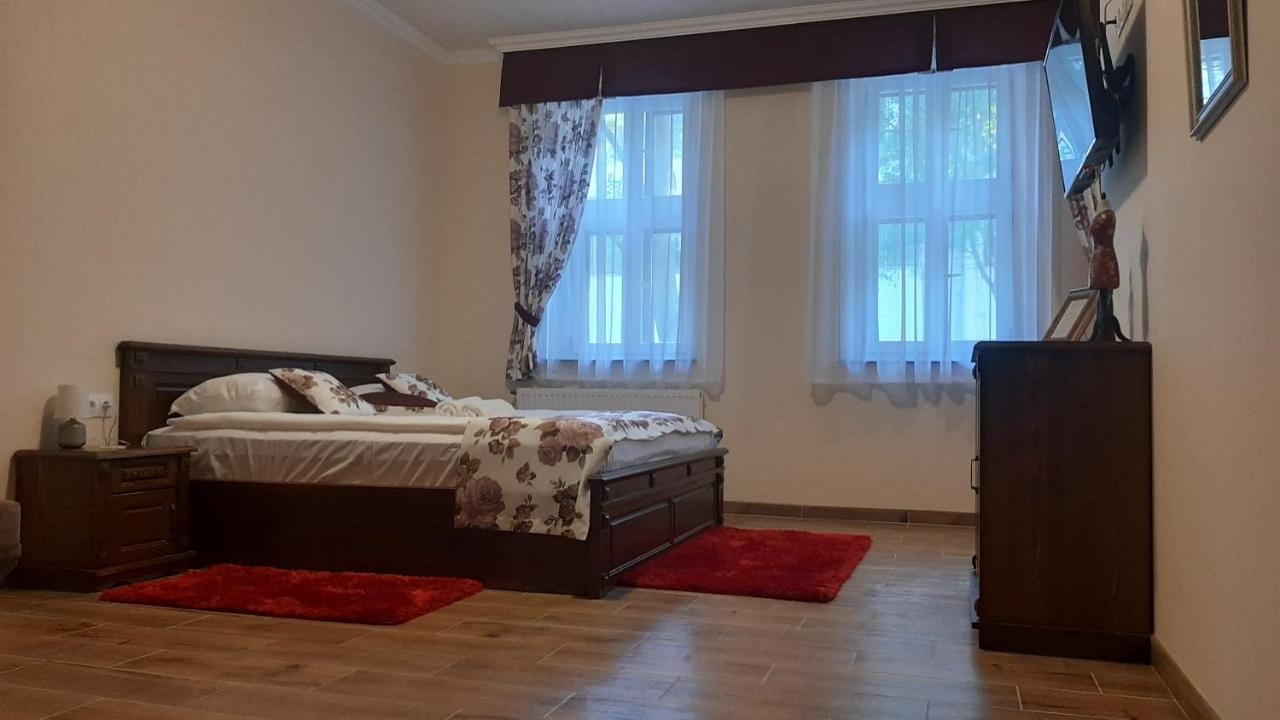 Toscana Apartman ยูลา ภายนอก รูปภาพ