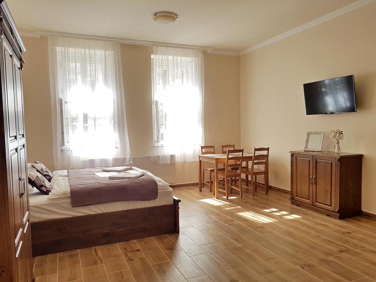 Toscana Apartman ยูลา ภายนอก รูปภาพ